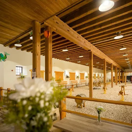 خيمة فخمة Posedy Pansky Dvur Telč