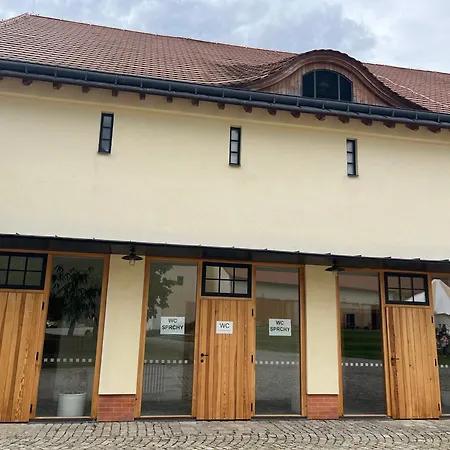 Glamping Posedy Pansky Dvur