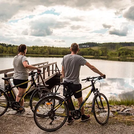 ラグジュアリーテント Posedy Pansky Dvur テルチ